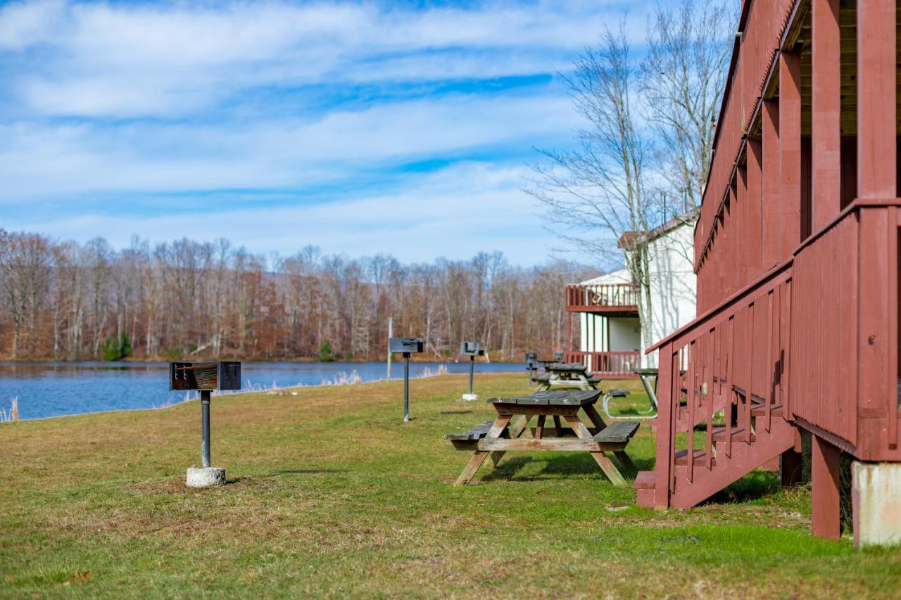 Crown Resorts At The Poconos Drums Exteriör bild