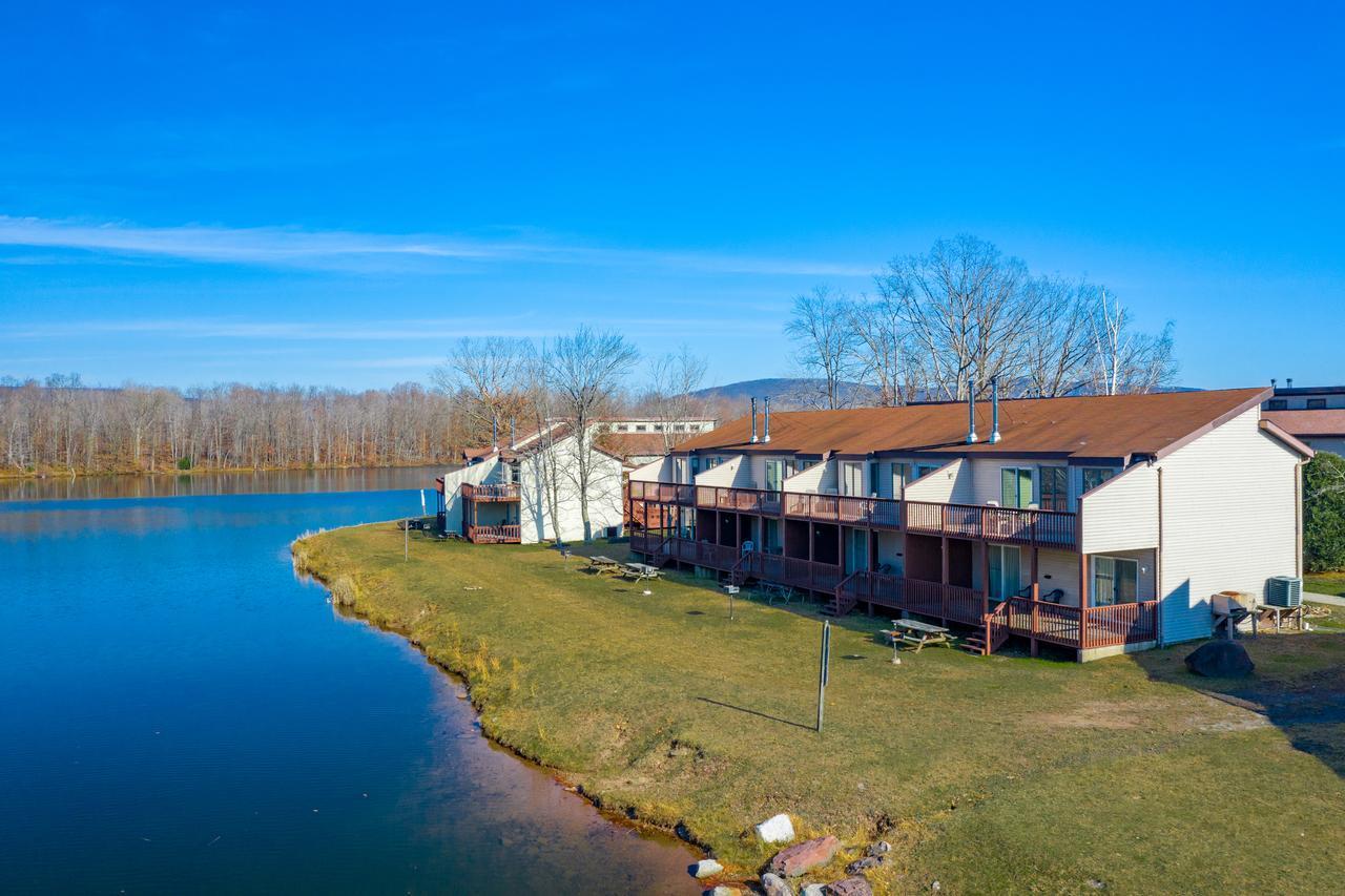 Crown Resorts At The Poconos Drums Exteriör bild
