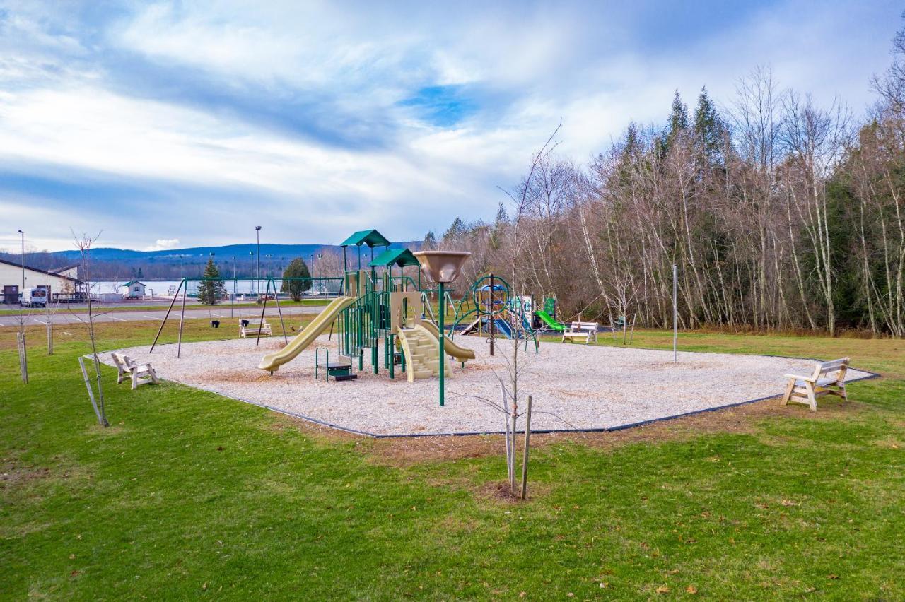 Crown Resorts At The Poconos Drums Exteriör bild