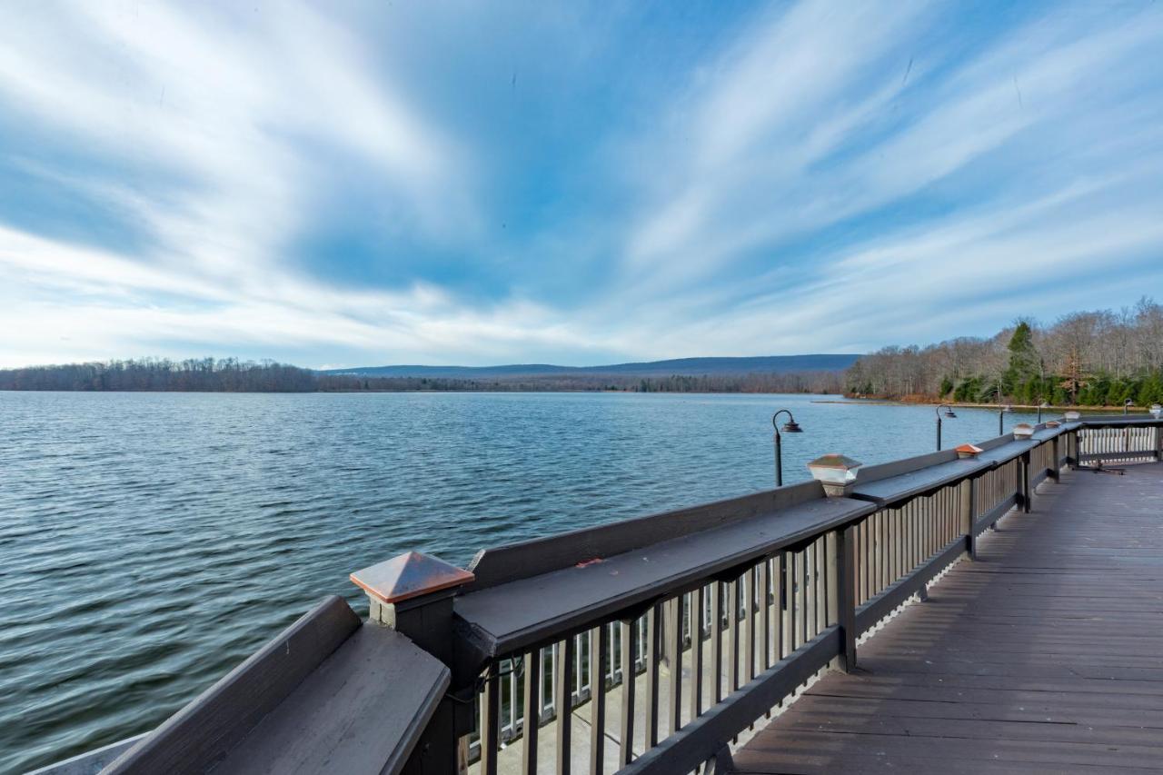 Crown Resorts At The Poconos Drums Exteriör bild